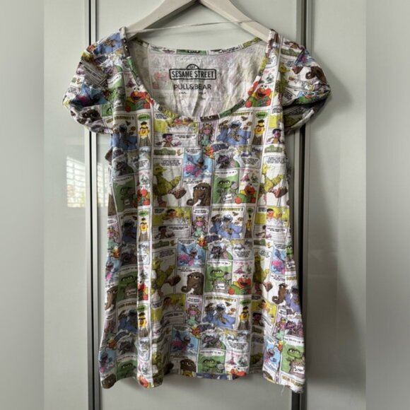 Pull & amp;Bear Sesame Street Cotton Top Size EUR L 30 - Picture 1 of 6